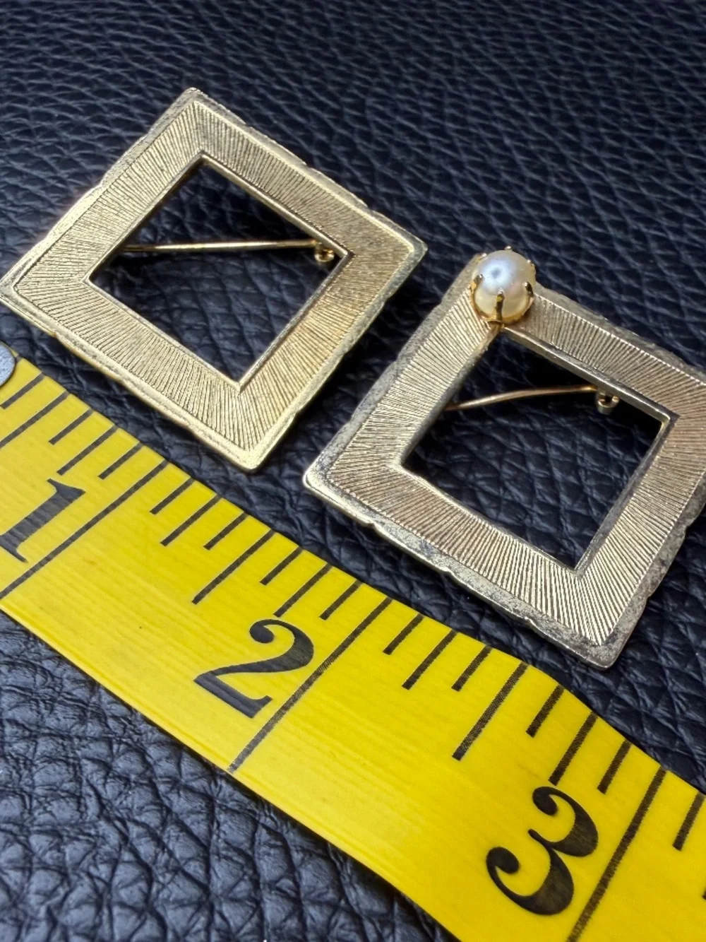 Pair of 2 Vintage MCM Gold Tone Textured Square Brooch Pins w/Faux Pearl  1.25